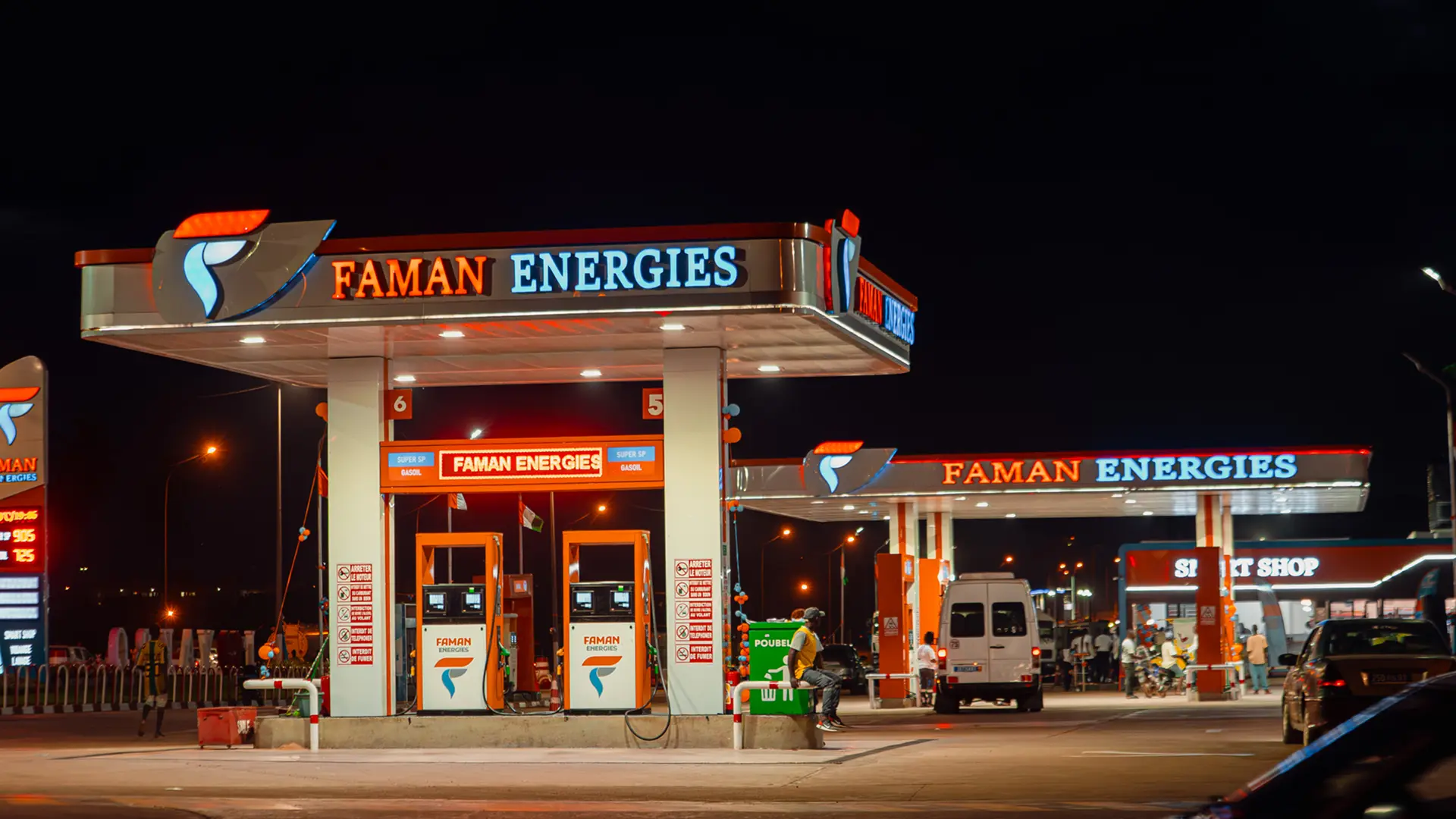 Station FAMAN ENERGIES de nuit